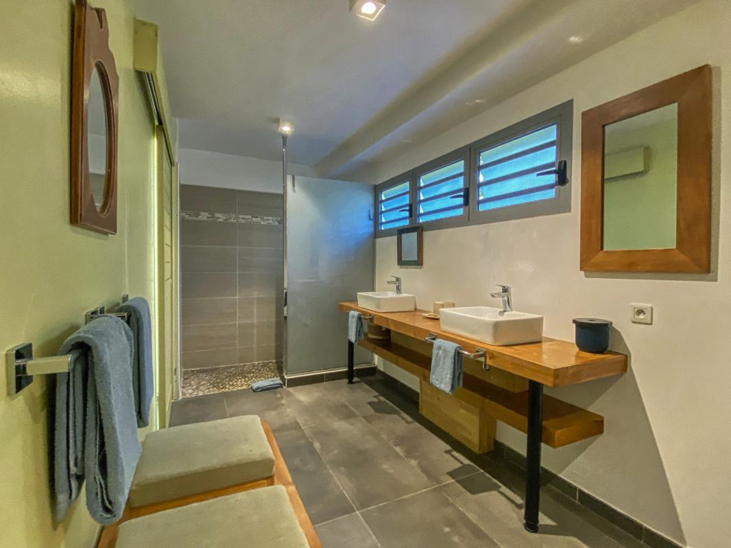 23.Location Villa piscine vue mer Deshaies Guadeloupe_Sdd